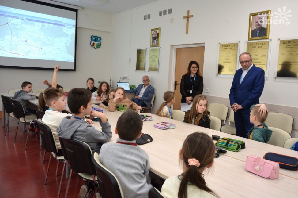 Praktyczny wymiar geometrii czyli Szkoła Podstawowa w Masłowie z dotacją mFundacji