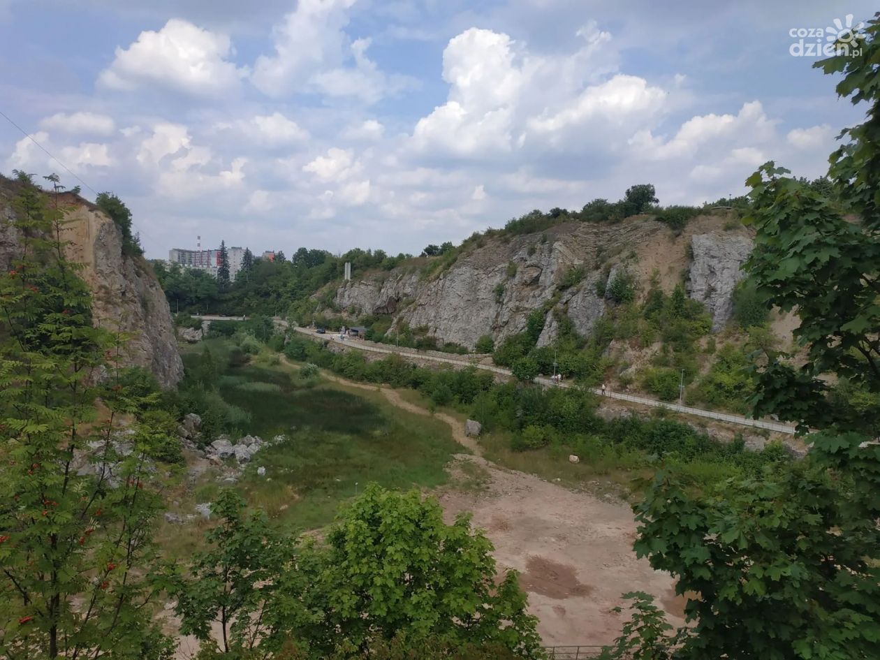 Martwa kobieta znaleziona na Kadzielni 