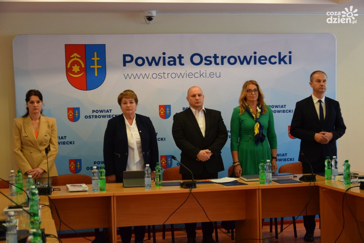 Nowe władze wybiorą w powiecie ostrowieckim