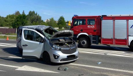 Cztery osoby w szpitalu po kraksie na jednym z ostrowieckich skrzyżowań  