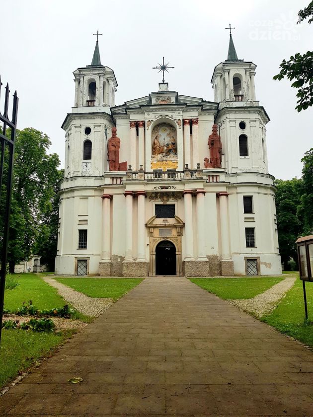 Kościoły z dotacjami z samorządu województwa świętokrzyskiego 