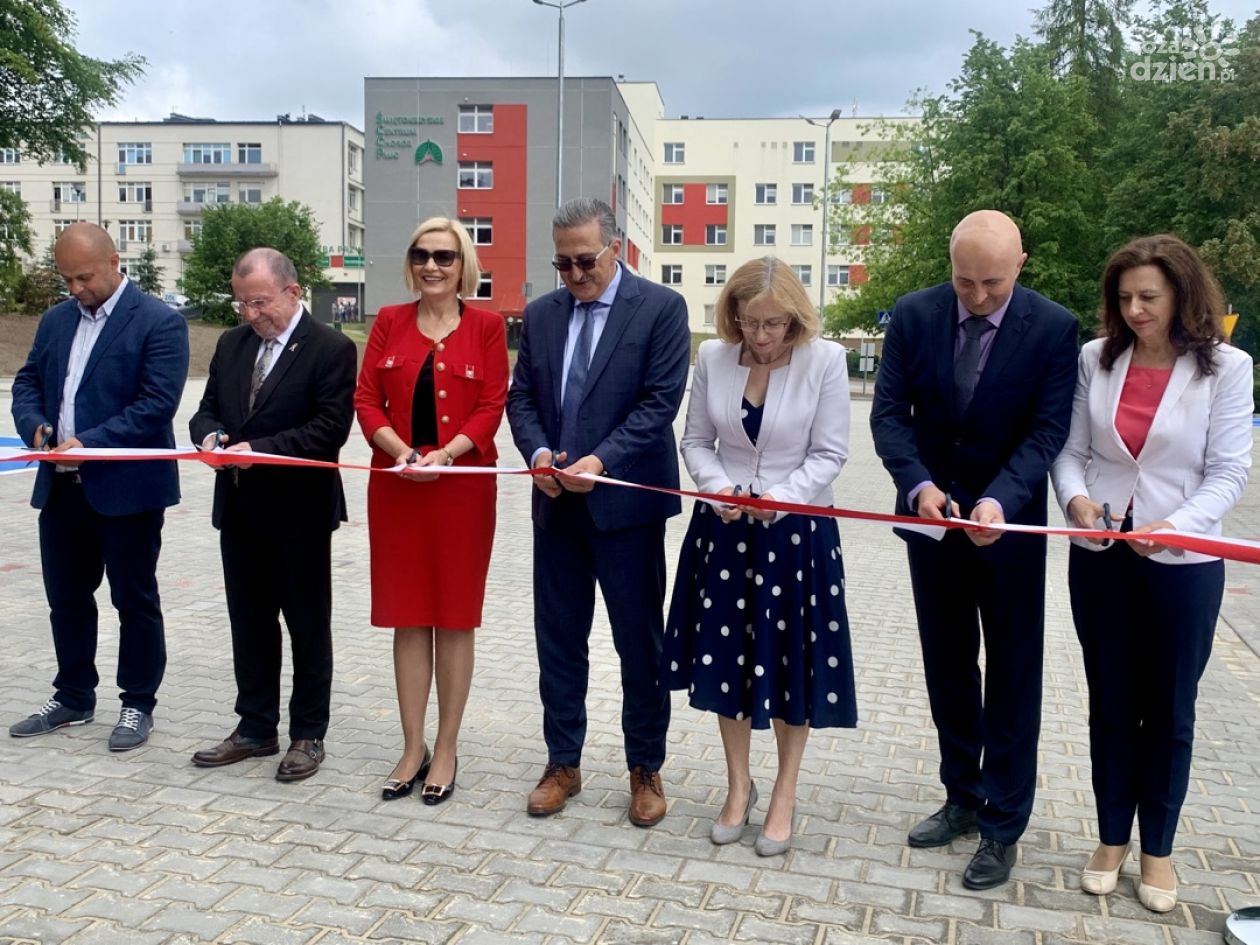 51 kolejnych nowych miejsc parkingowych pod szpitalem w Czerwonej Górze