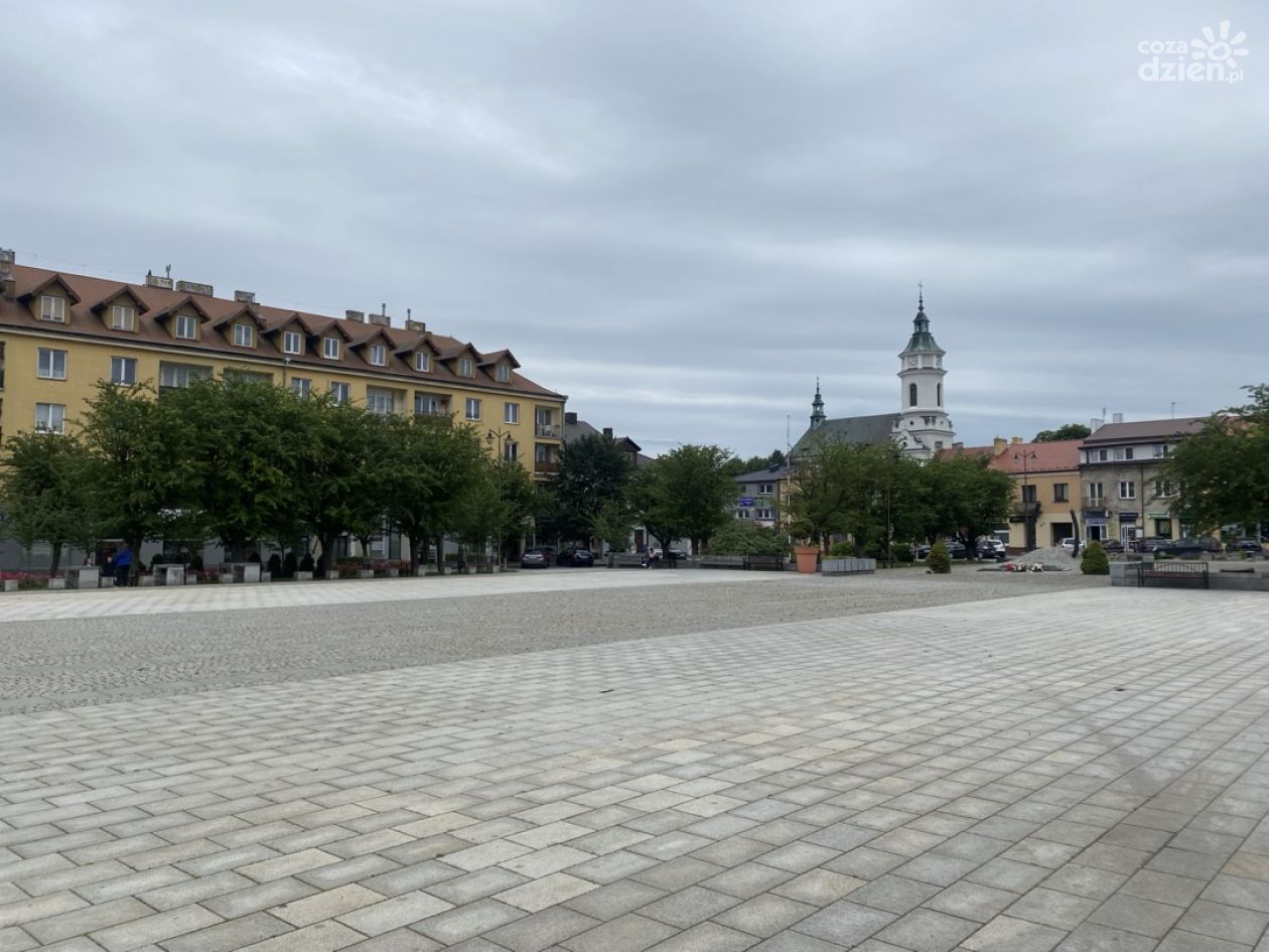 Ostrowiecki Rynek będzie bardziej zielono-niebieski 