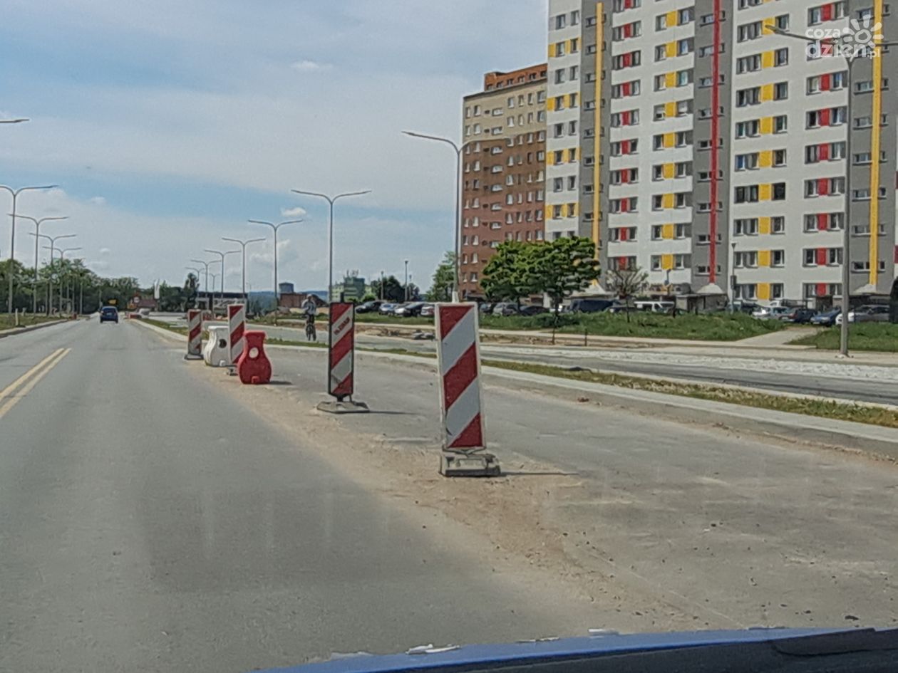 Kolejne zmiany w ruchu na remontowanych odcinku DW nr 754 w Ostrowcu 