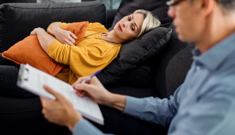 Nowoczesne technologie w leczeniu uzależnień - od aplikacji po teleterapię