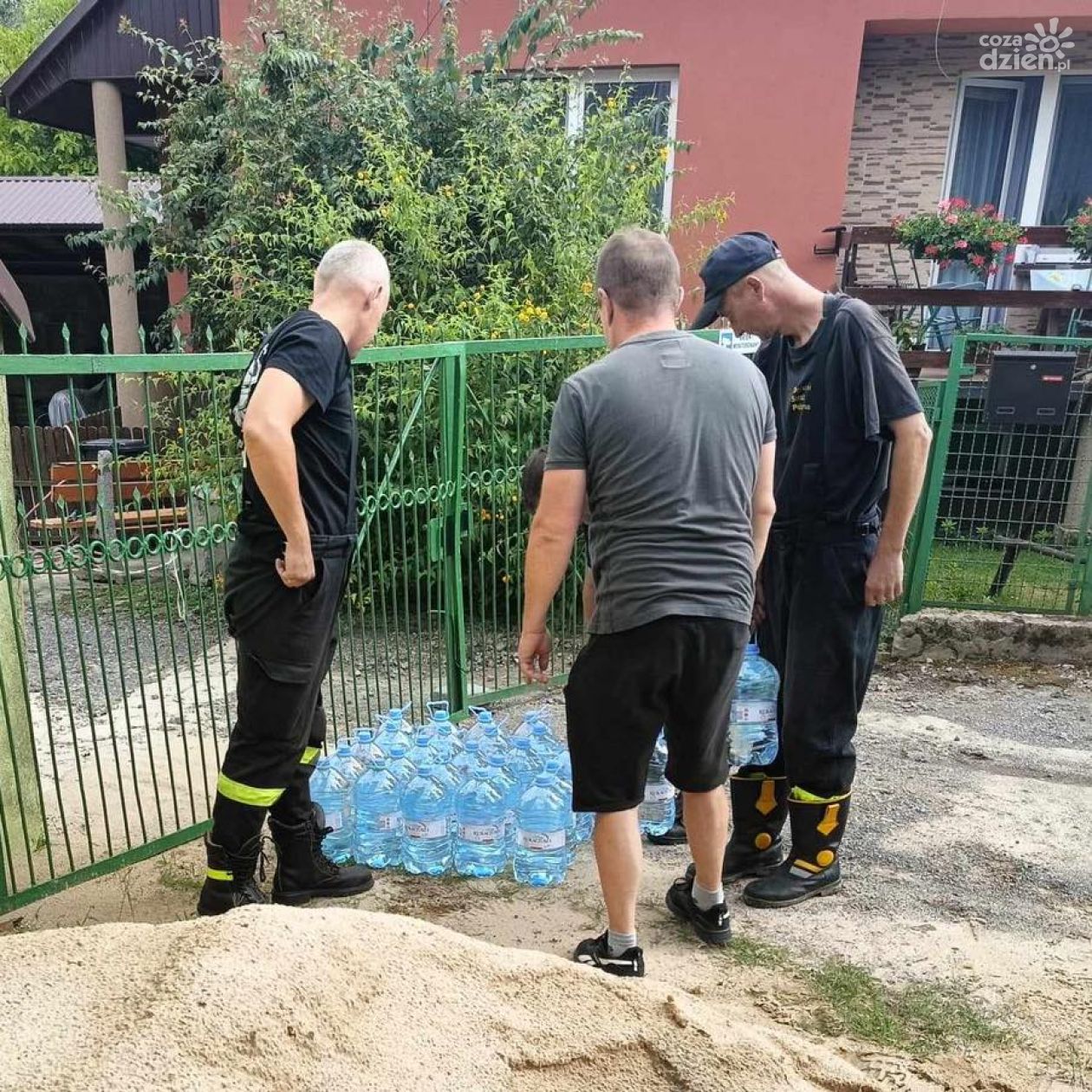 Woda z ćmielowskiego wodociągu niezdatna do picia 