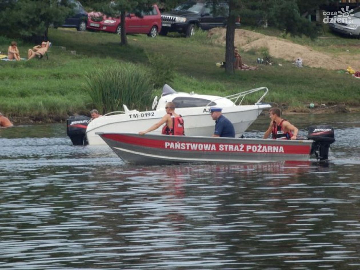 Poszukiwanie mężczyzny w Zalewie Rejów. W akcji płetwonurkowie