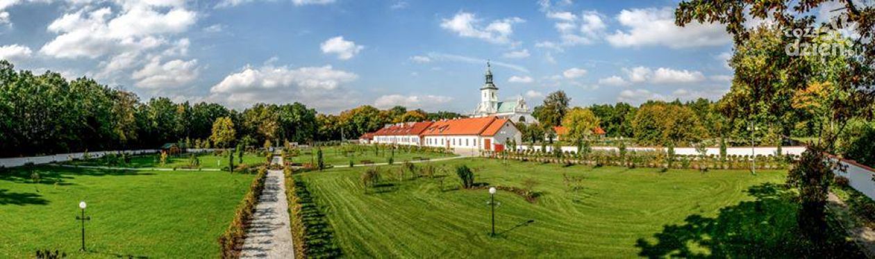 Pustelnia Złotego Lasu w Rytwianach - miejsce na wyciszenie umysłu