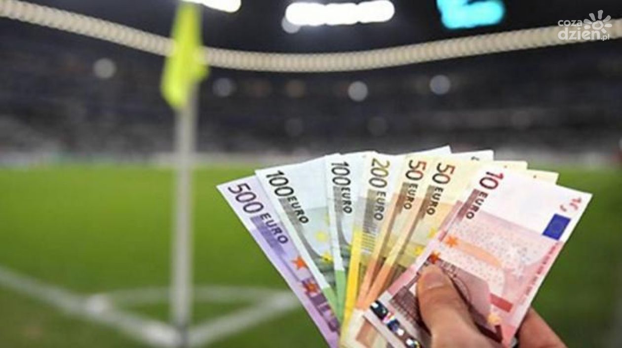 Wpływ emocji na decyzje bukmacherskie: Jak zachować chłodną głowę z ETOTO?