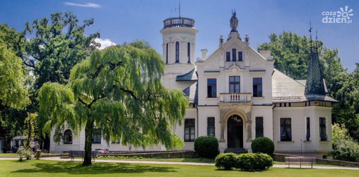 Pałacyk Henryka Sienkiewicza pięknieje 