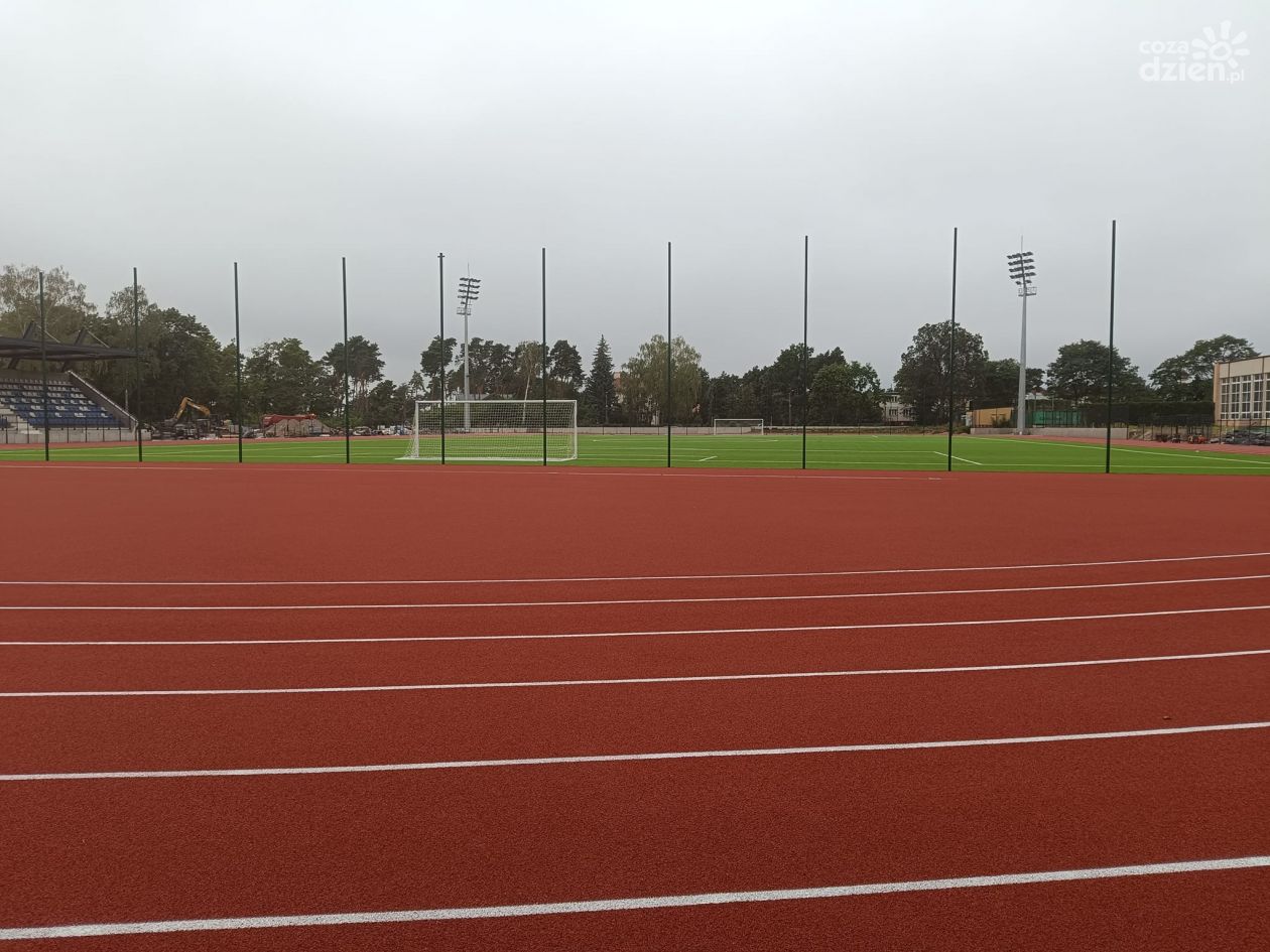 Ostrowiecki stadion lekkoatletyczny już na finale prac 