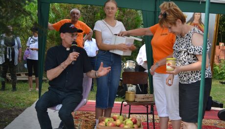 Piknik Jadwiżański zakończył wakacje w ostrowieckim osiedlu Stawki  