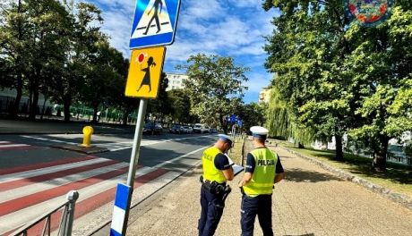 Yanosik ostrzega przed zbliżaniem się do szkoły 