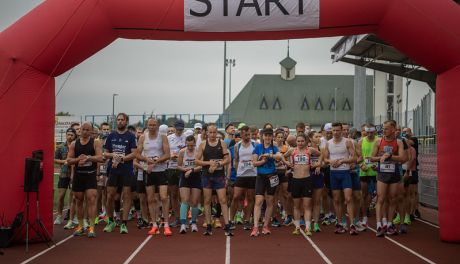 Ponad 200 zawodników wzięło udział w III Edycji Półmaratonu Buskiego