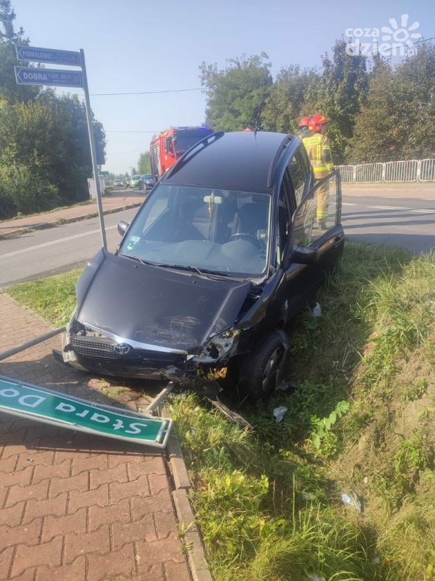 Ciężarówka z osobówką zderzyły się w Podmaleńcu