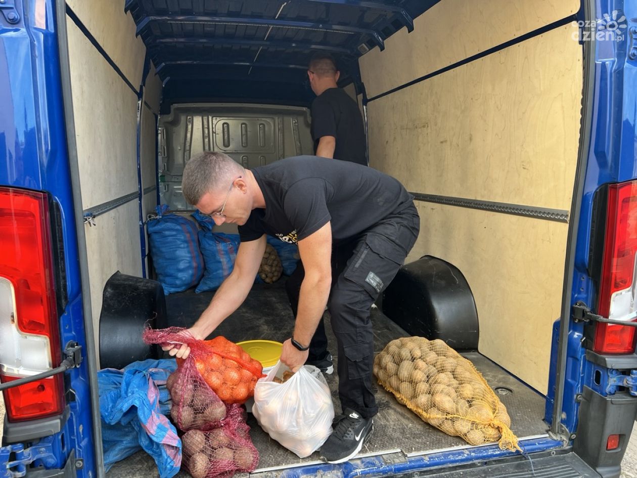 Transport z płodami rolnymi i innymi darami wyruszył dzięki ludziom o wielkich sercach