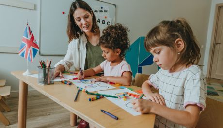 Jak wspierać naukę angielskiego u dzieci w wieku przedszkolnym i wczesnoszkolnym?