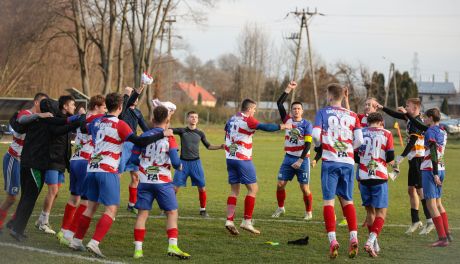 W powiatowych derbach Świt lepszy od Stali