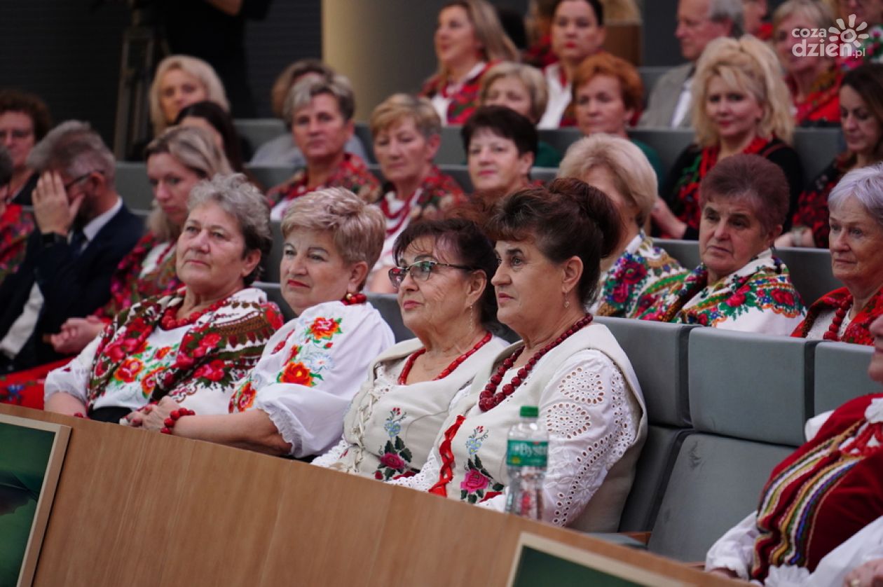 Spotkanie z Kołami Gospodyń Wiejskich w Kielcach: wsparcie na rozwój i integrację