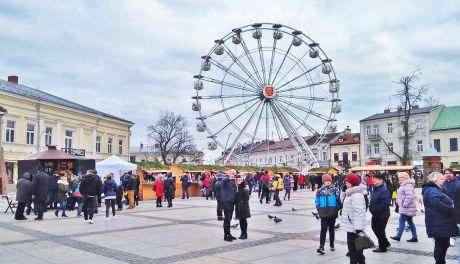 Magiczny Grudzień na Rynku w Kielcach – zimowa zabawa dla całej rodziny