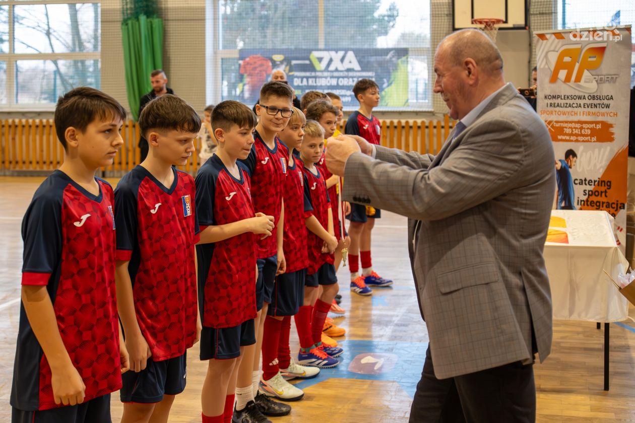 Turniej Halowej Piłki Nożnej o Puchar Wójta Gminy Oksa