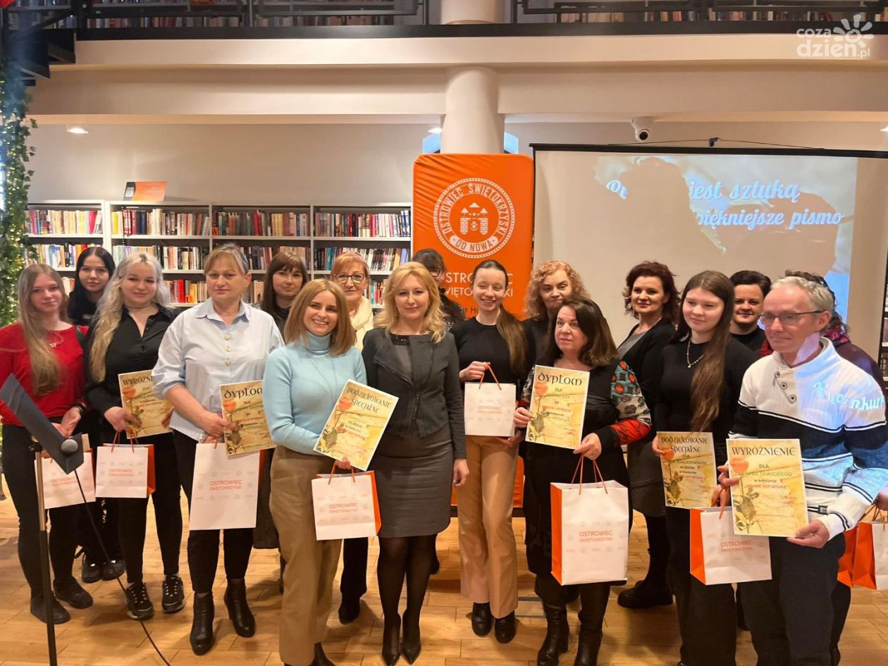 Pisanie- ładne- jest sztuką! Konkurs  dla mających piękny charakter pisma w Ostrowcu 