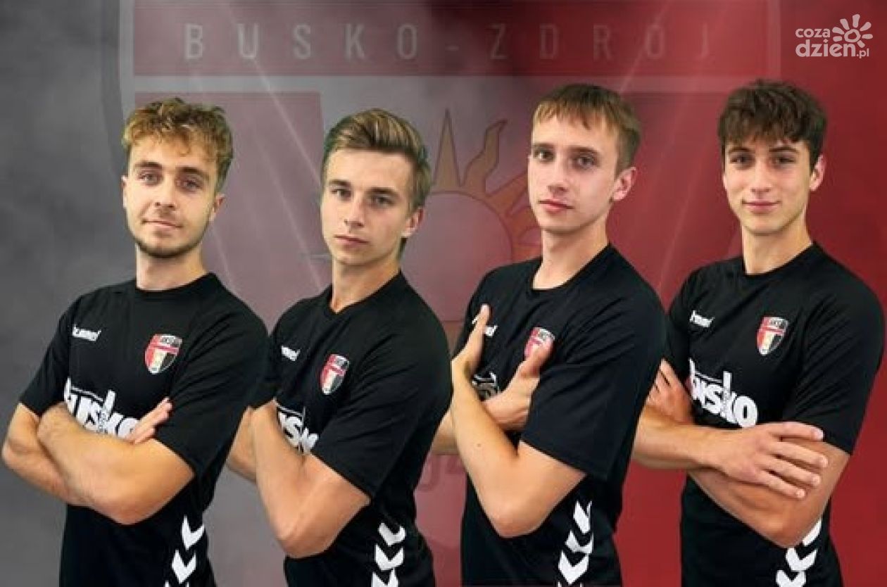 Szczęśliwej drogi już czas - czterech graczy opuściło szeregi AKS-u Busko-Zdrój