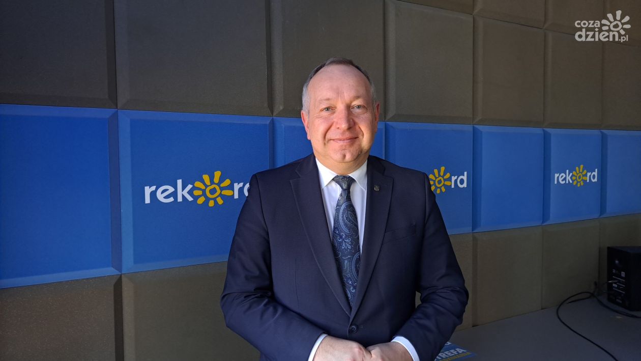 A. Łakomiec: Miejsca Obsługi Rowerów i Rower Miejski to kolejny etap promowania w Ostrowcu ekologicznych sposobów transportu