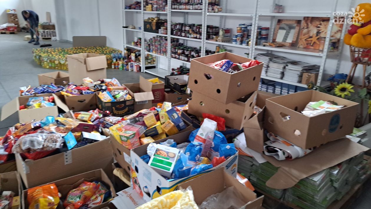 Świętokrzyski Bank Żywności rozpoczyna wydawanie świątecznych paczek