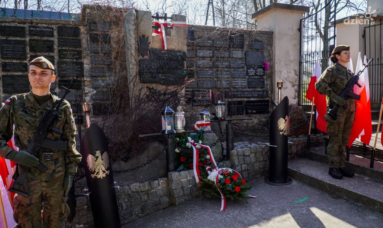 Kielczanie uczcili 85. rocznicę Zbrodni Katyńskiej