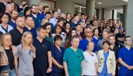 Kieleccy lekarze z hołdem dla zamordowanego ortopedy z Krakowa [WIDEO]