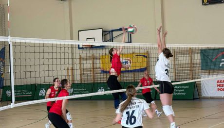 Ostrowieckie siatkarki z sukcesem w Akademickich Mistrzostwach Polski