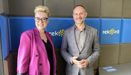 Chaos, bezruch i sztuka przemiany. Justyna Łada i Paweł Witkowski zapraszają na jubileuszową wystawę w BWA Ostrowiec