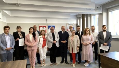 Mini-granty dla lokalnych organizacji. 40 000 zł na rozwój kultury i promocję zdrowia w Ostrowcu