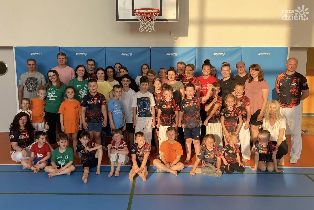 Ostrowieccy zawodnicy taekwondo świętują jubileusz 10-lecia klubu  