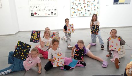 Artystycznie lato w ostrowieckim BWA