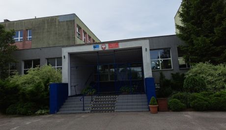 Dyrektor ostrowieckiej PSP nr 5 z braku chętnych będzie powołany 