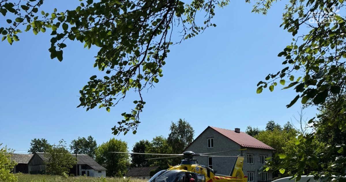 Groźny wypadek w Kłodzie. Trzech pracowników zasłabło podczas prac w studzience kanalizacyjnej