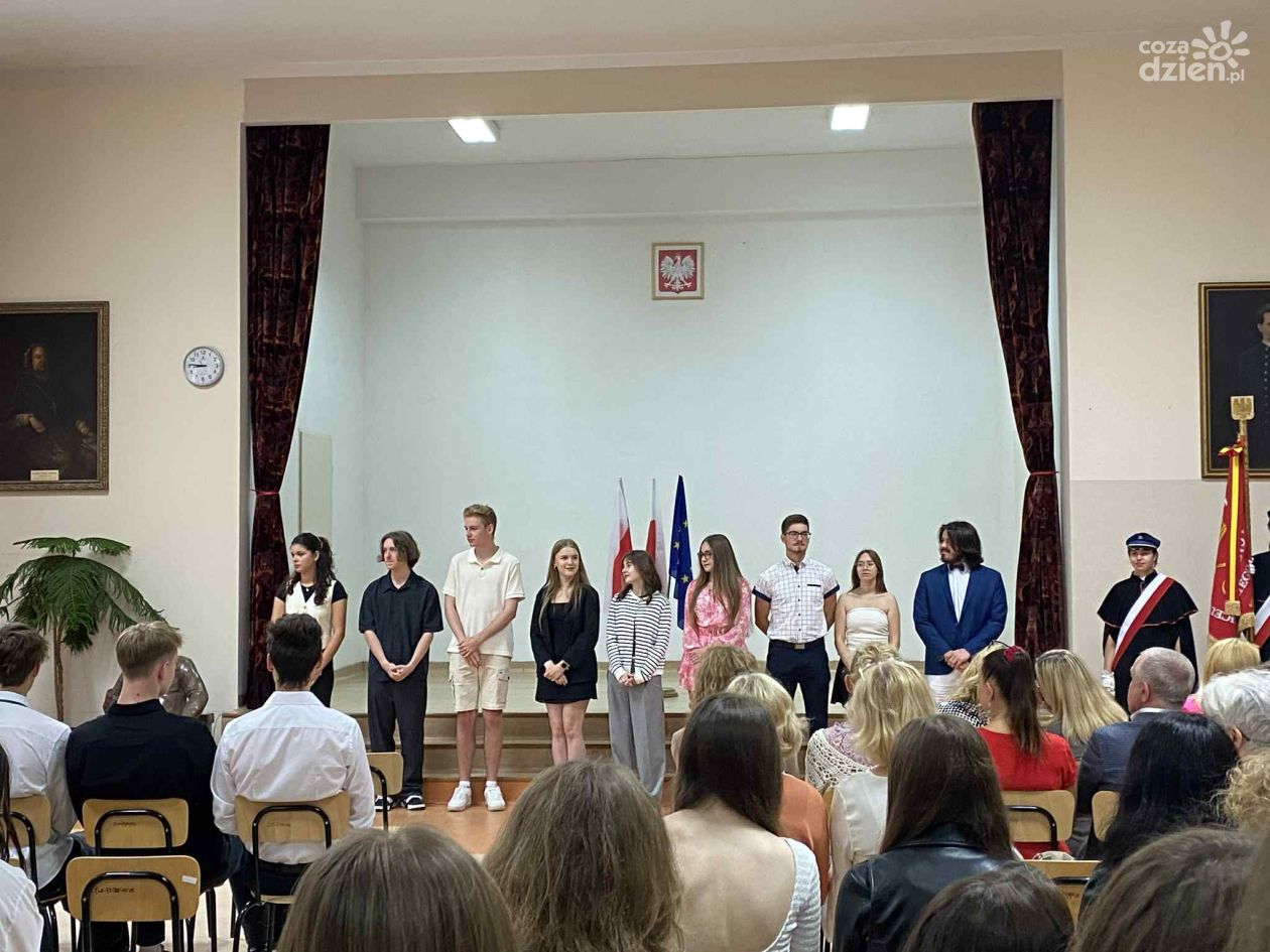 Przed ostatnią klasą. Licealiści szykują się do matury i wybierają przyszłość