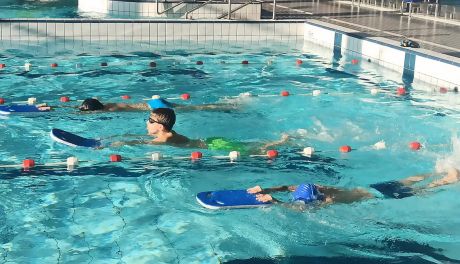 Wakacyjna nauka pływania na basenie Rawszczyzna 