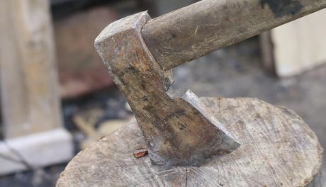 Atak siekierą w gminie Górno!