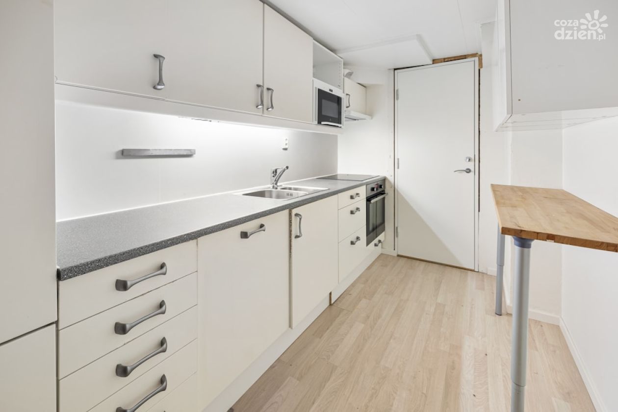 Jak urządzić wąską kuchnię w bloku