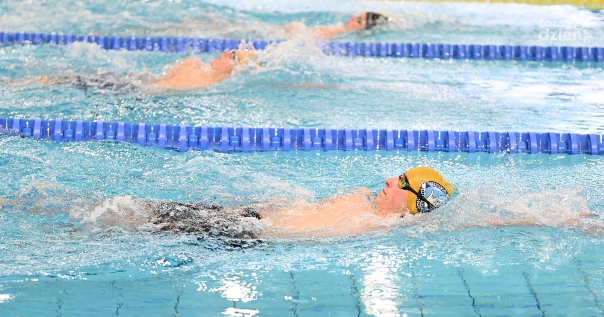 Basen olimpijski w Ostrowcu zamknięty do końca wakacji