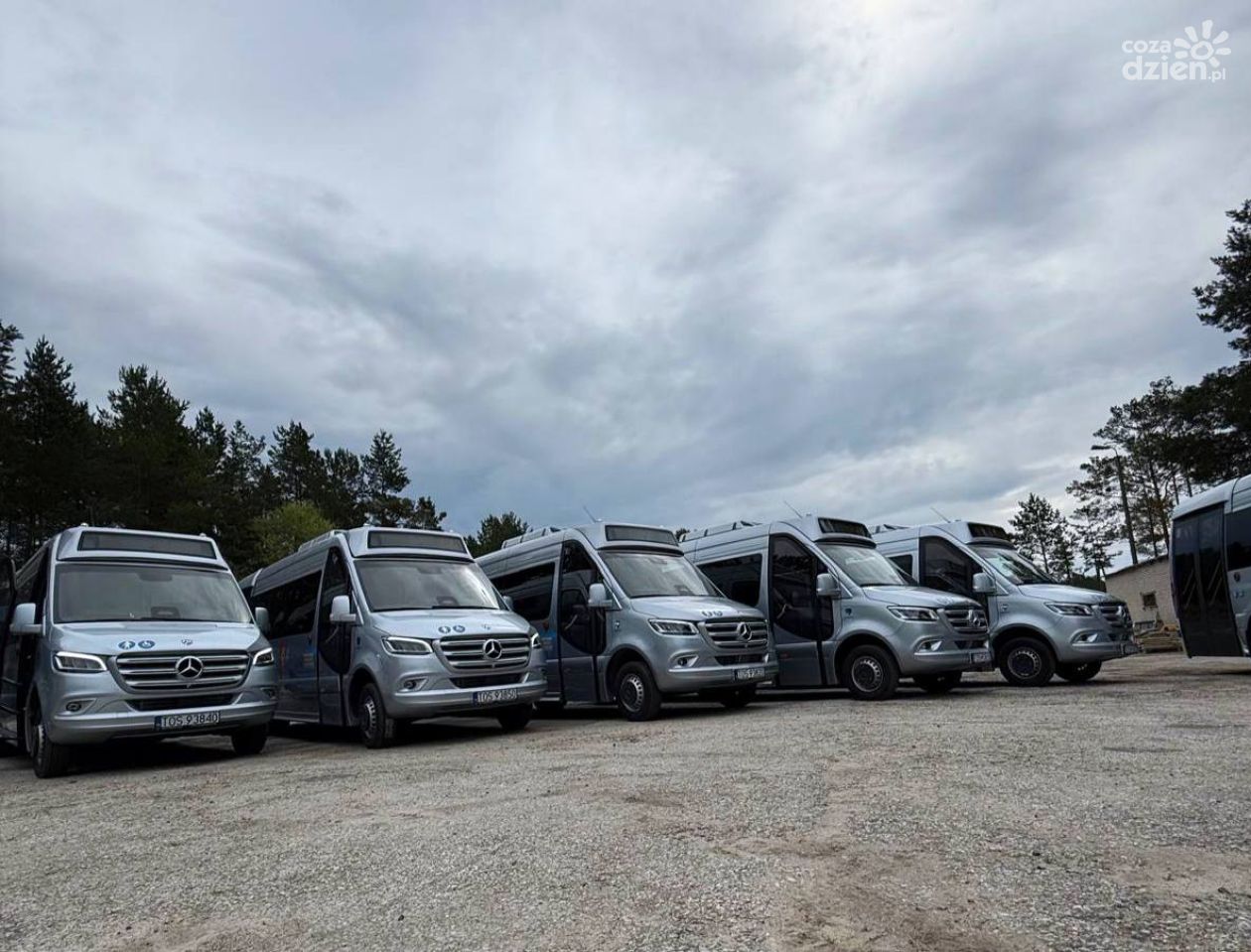 Busy zakupione przez powiat ostrowiecki wyjechały na trasy