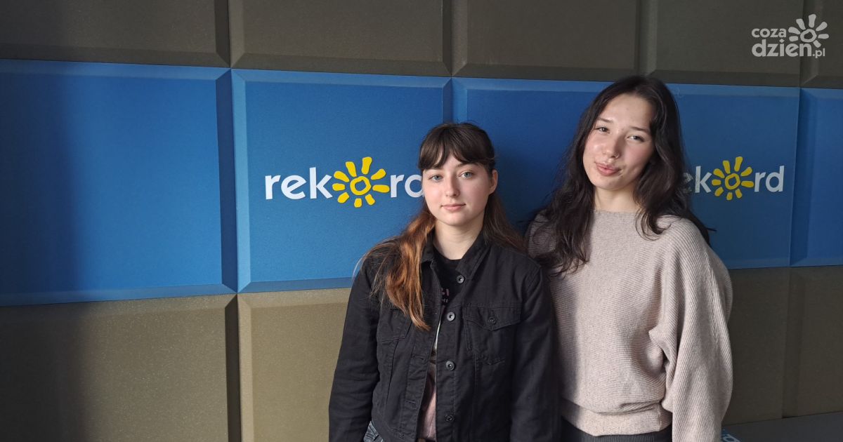 J.Szymańska, J. Skowron: Młodzieżowa Rada Miasta w Ostrowcu nie ma wakacji