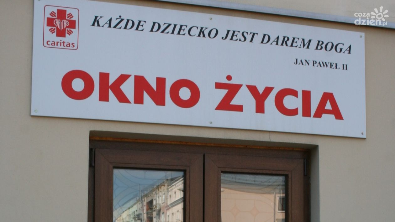 Stan noworodka znalezionego w oknie życia jest ciężki 
