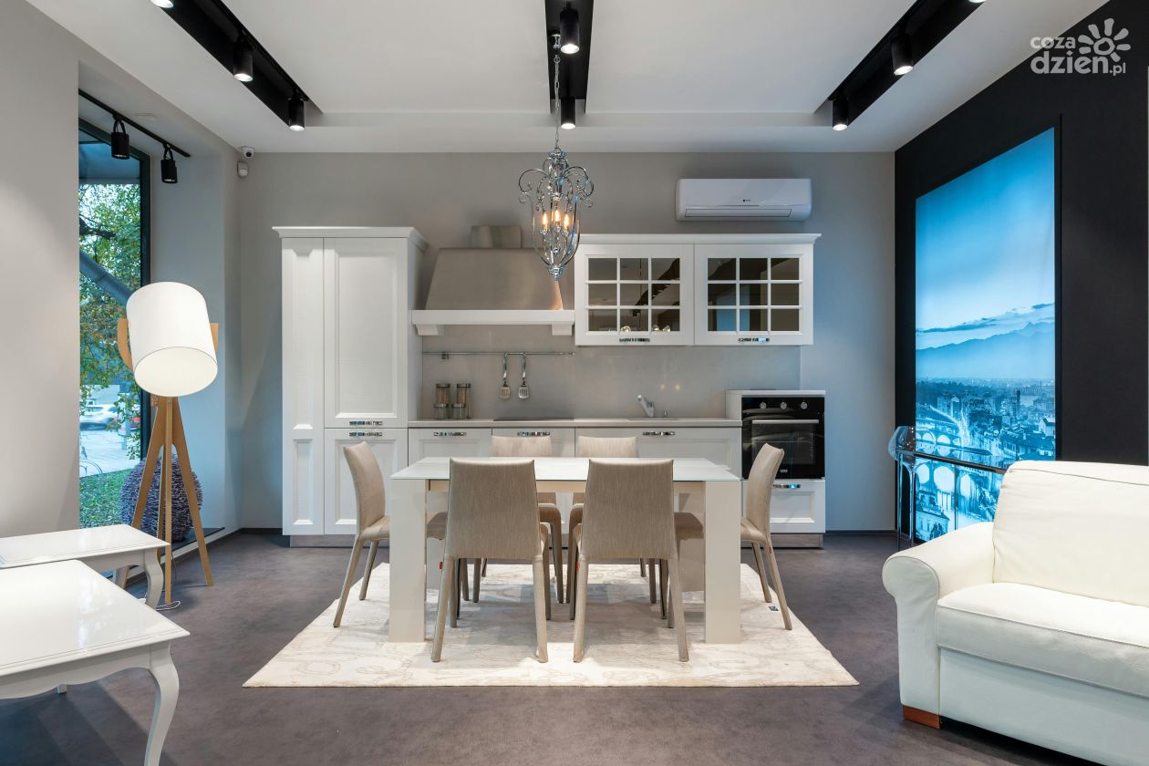 Oświetlenie zewnętrzne domu – bezpieczeństwo i estetyka