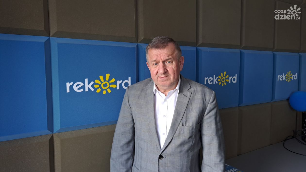 J. Murzyn: Opłaty za śmieci w gminie Bodzechów mogą być mniejsze dzięki korzystaniu z kompostowników 