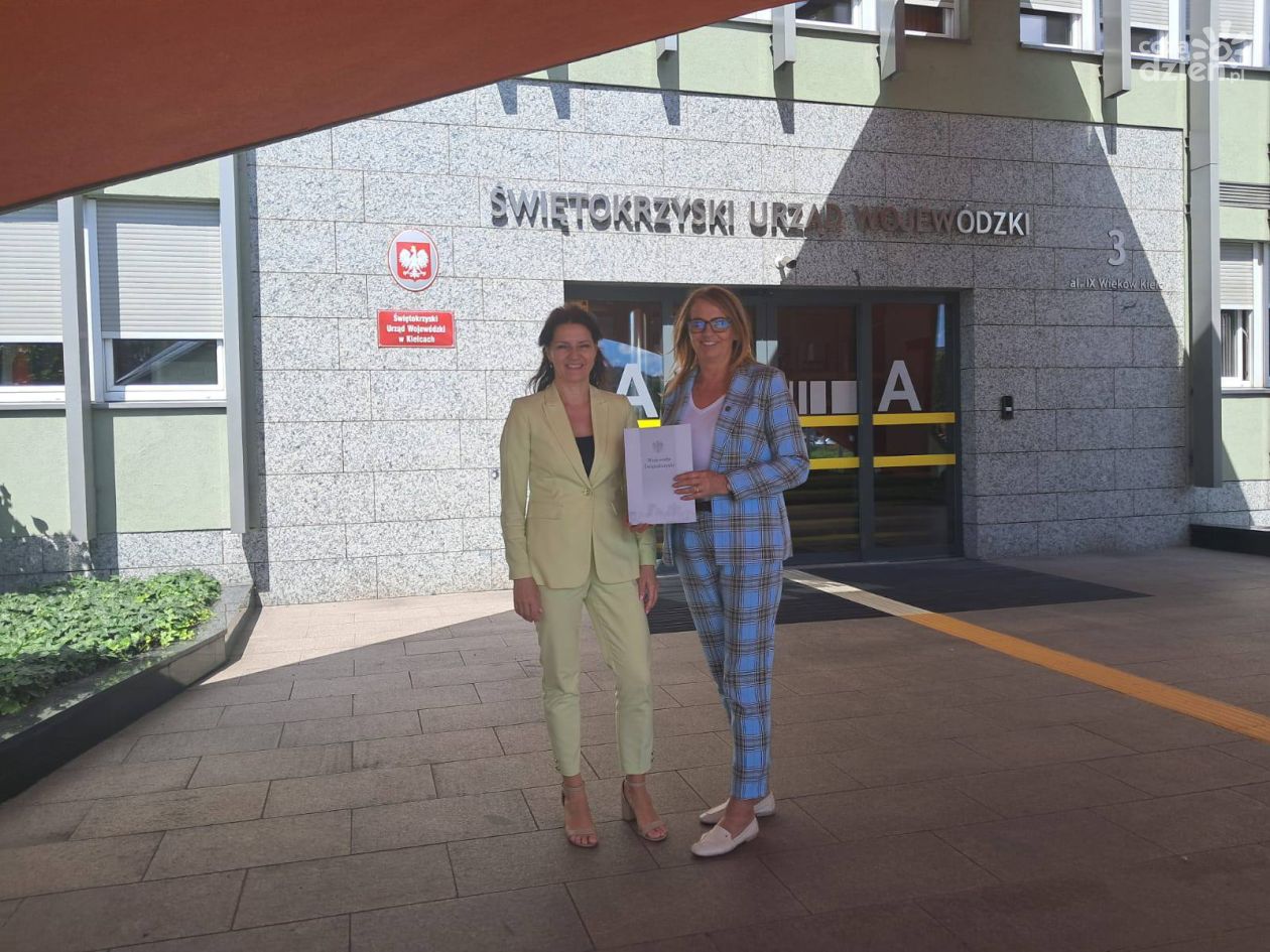 Kolejna droga w powiecie ostrowieckim będzie wyremontowana z rządowych dotacji 