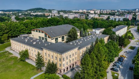 Cztery szkoły w Kielcach zyskają termomodernizację 